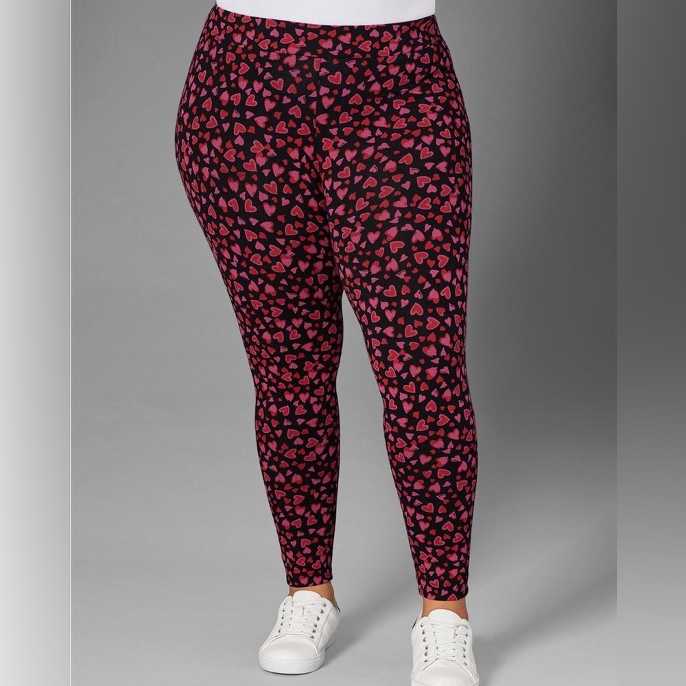 NEW Torrid Black heart leggings, 4X